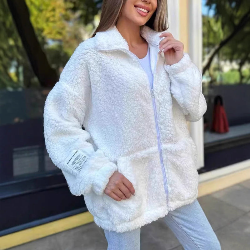 Weiche Damen Winterjacke mit Reißverschluss