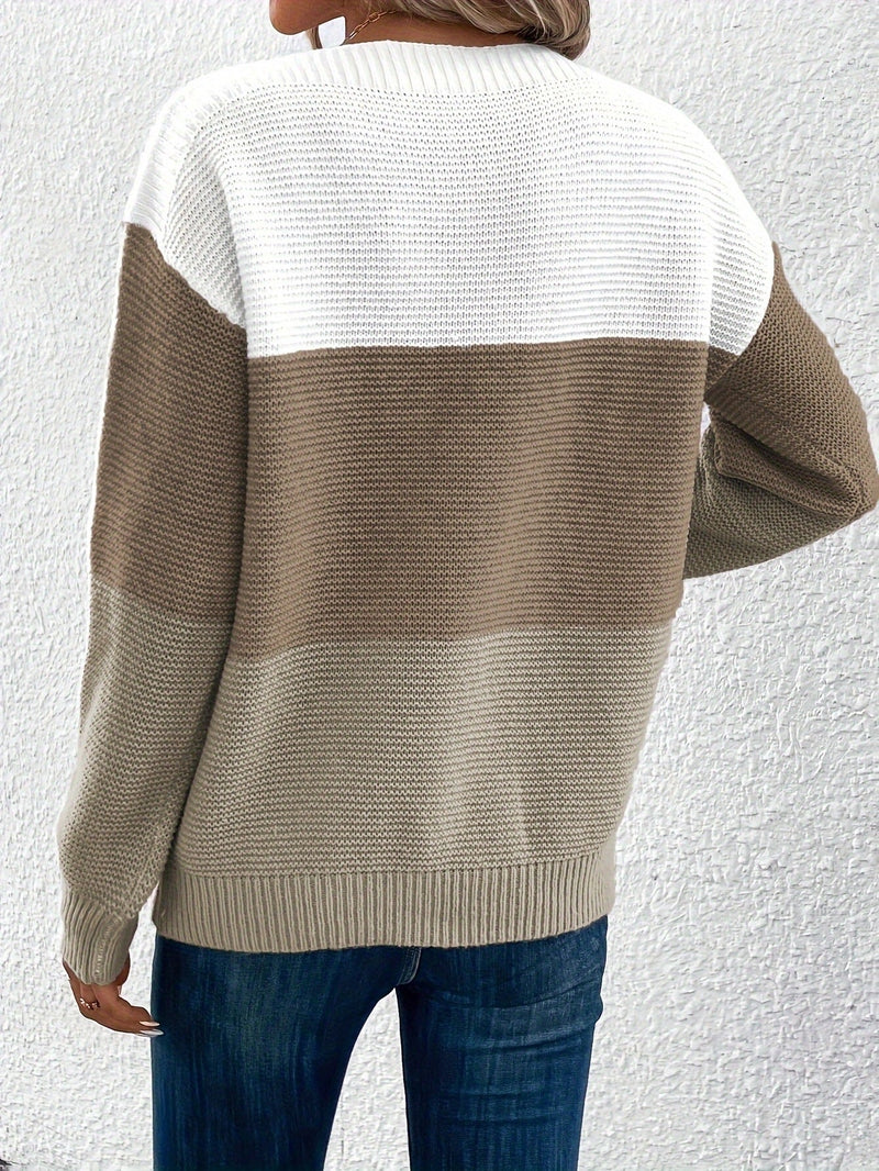 Eleganter lockerer gestrickter Pullover