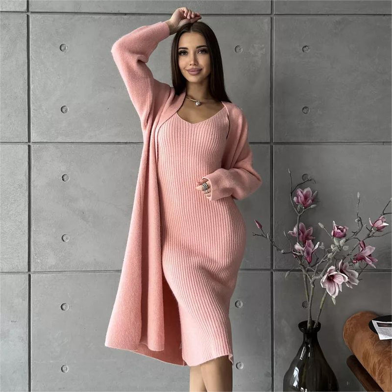 Elegante Maxi Kleid mit warmer Strickjacke