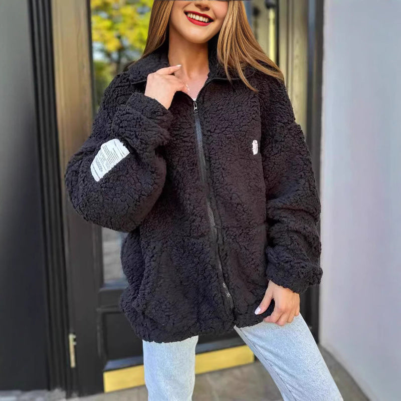 Weiche Damen Winterjacke mit Reißverschluss