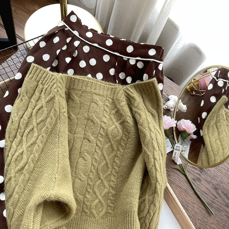 Elegante, weiche Langarmpullover mit eckigem Kragen