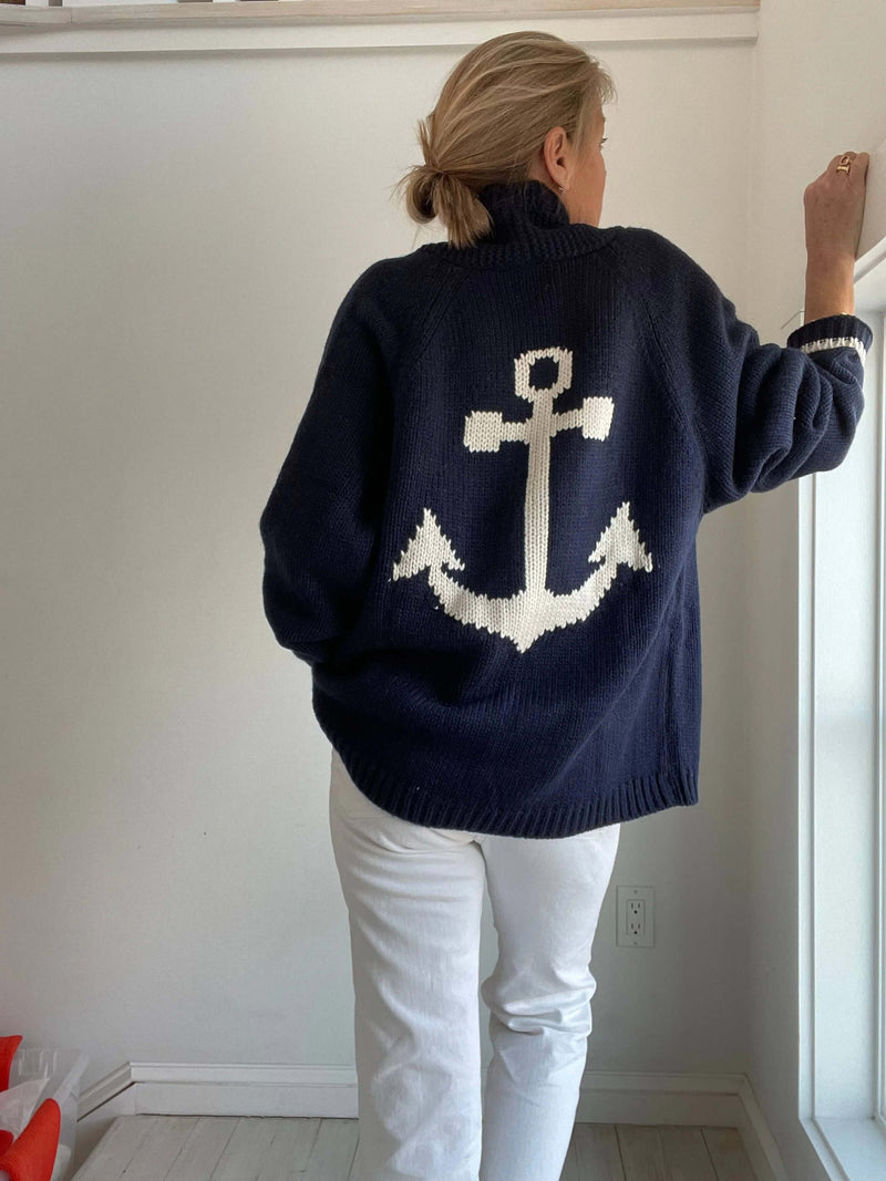 Stylischer Cardigan mit maritimem Ankerdesign für kalte Tage